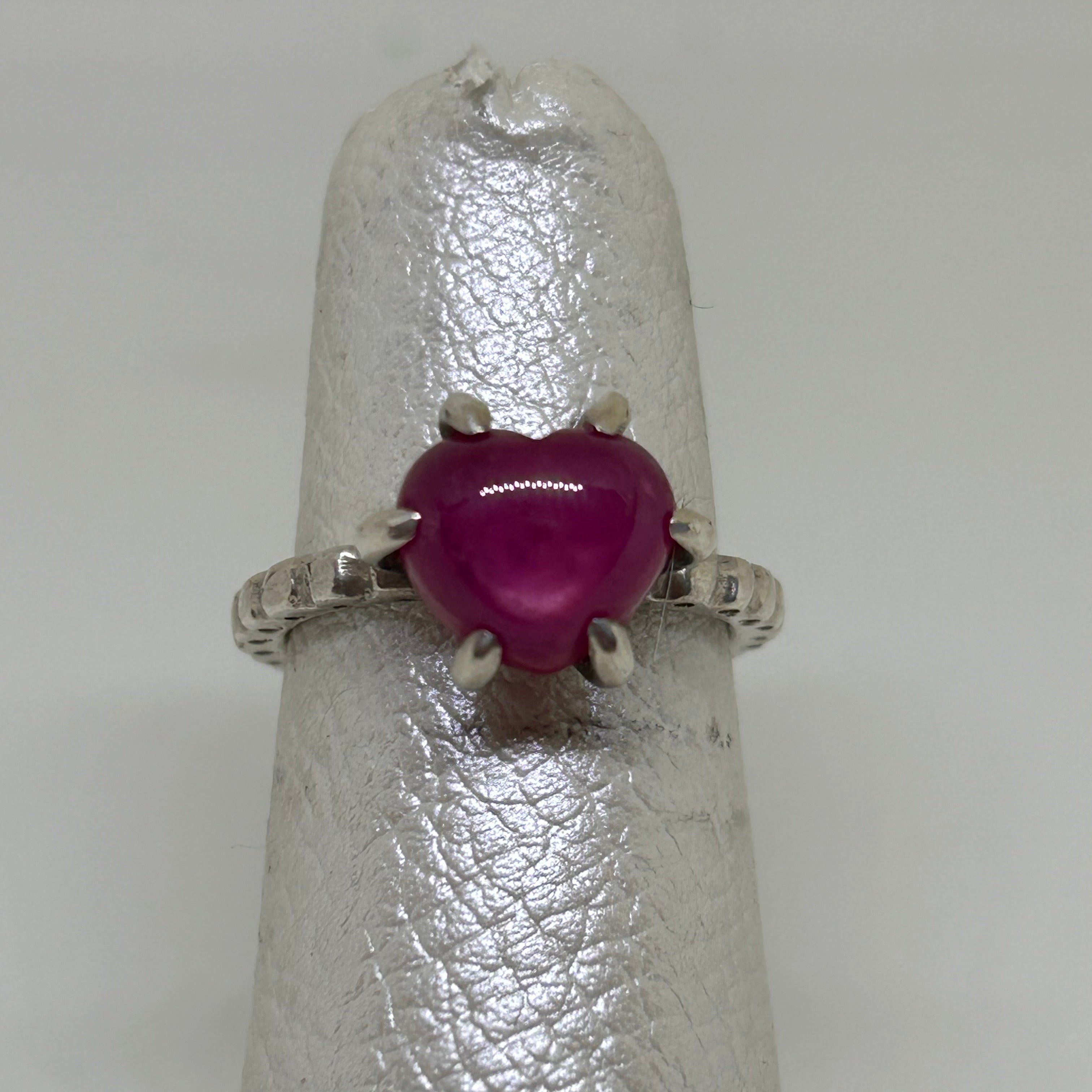 Star Ruby Sterling Silver Sweetheart Ring