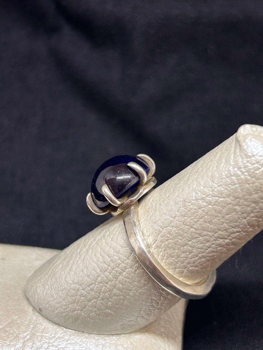 Sterling silver Lab created Alexandrite cabochon ring