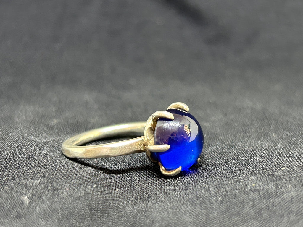 Sterling silver Lab created Alexandrite cabochon ring